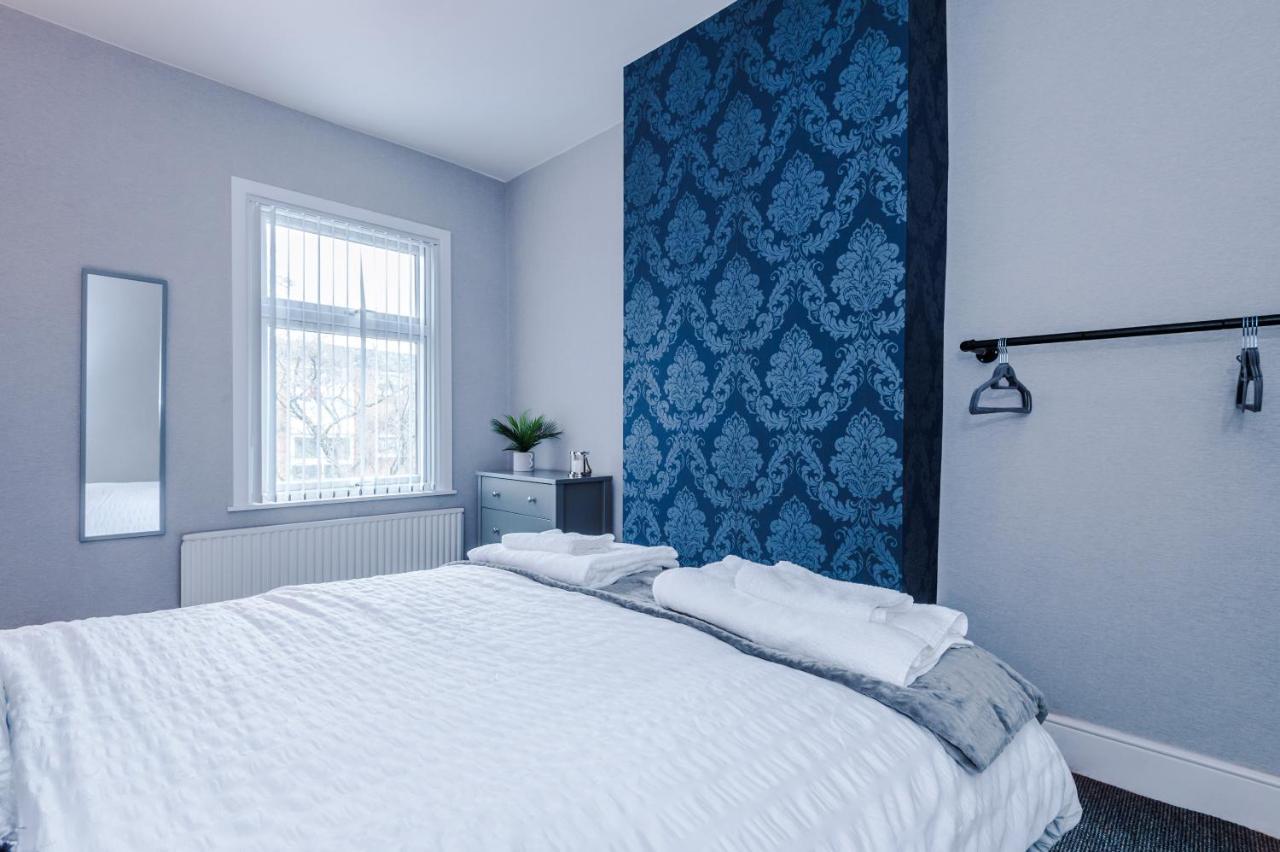 3 Bed Property, Upto 8 Guests Near City Centre 맨체스터 외부 사진