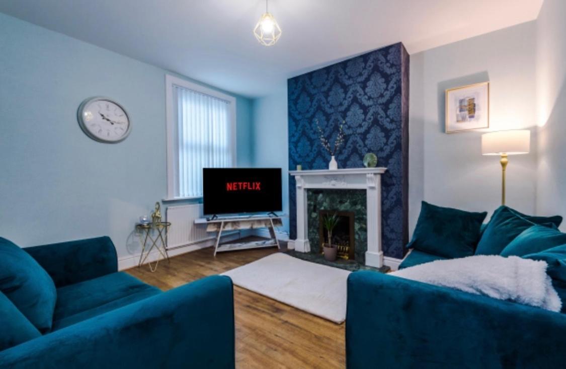 3 Bed Property, Upto 8 Guests Near City Centre 맨체스터 외부 사진
