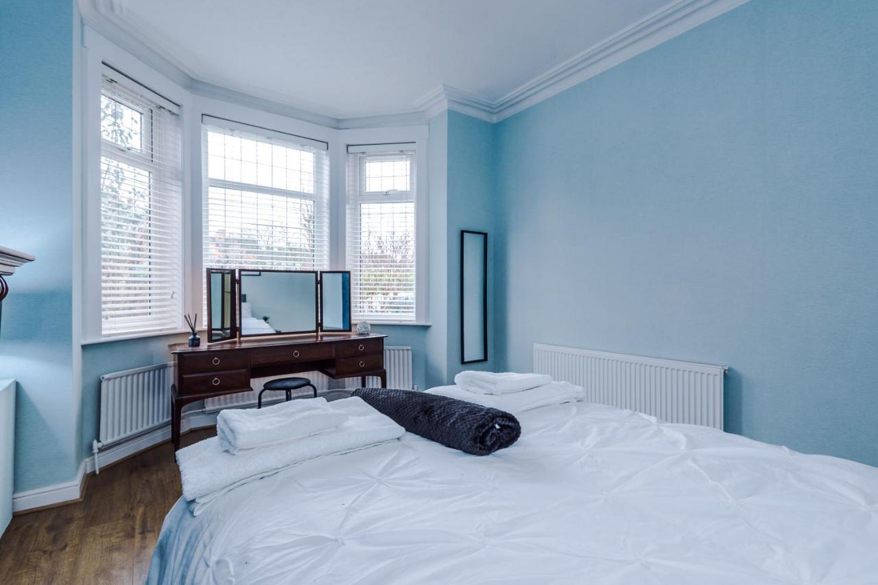 3 Bed Property, Upto 8 Guests Near City Centre 맨체스터 외부 사진