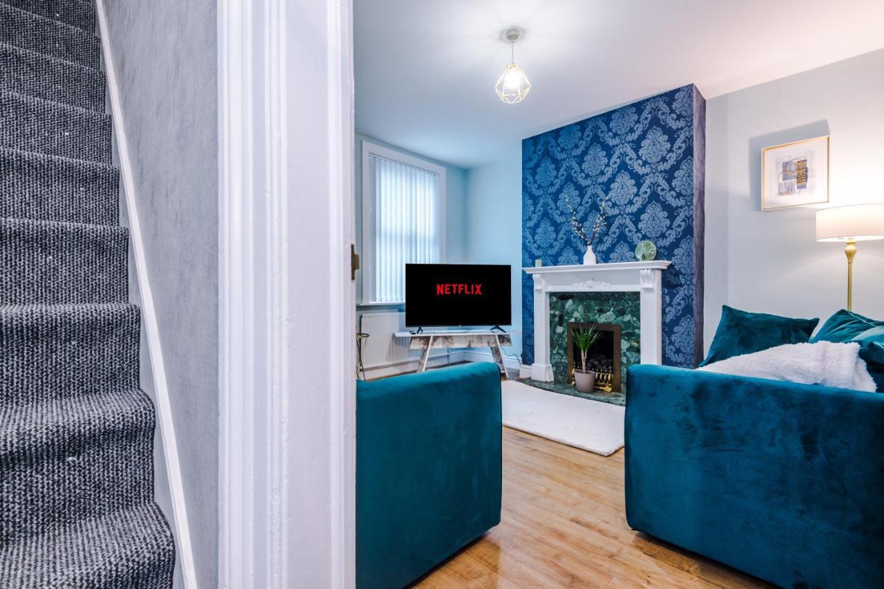 3 Bed Property, Upto 8 Guests Near City Centre 맨체스터 외부 사진